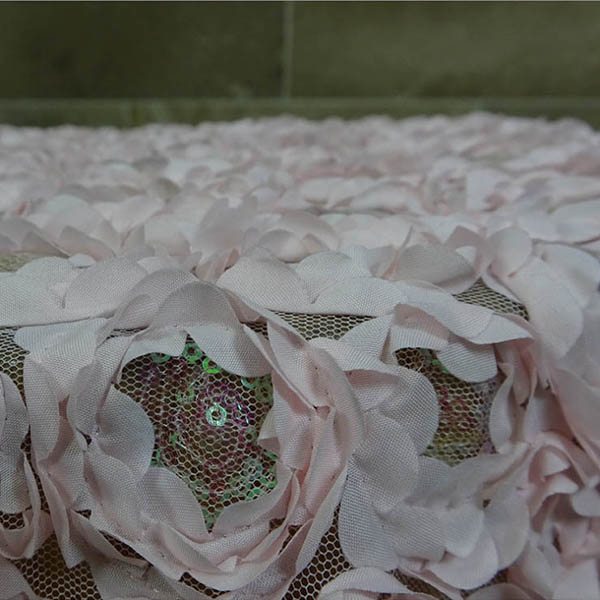 Tela de boda con rosas en 3D