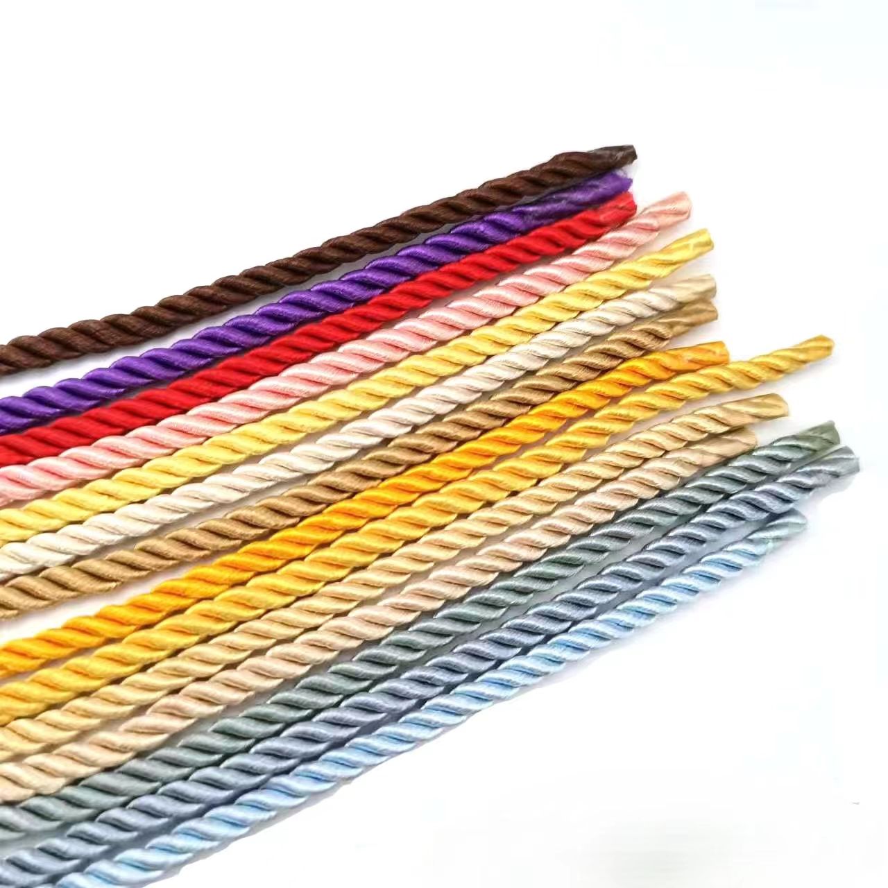 Color sólido de 7 mm hilos de seda de color decoración de seda de seda