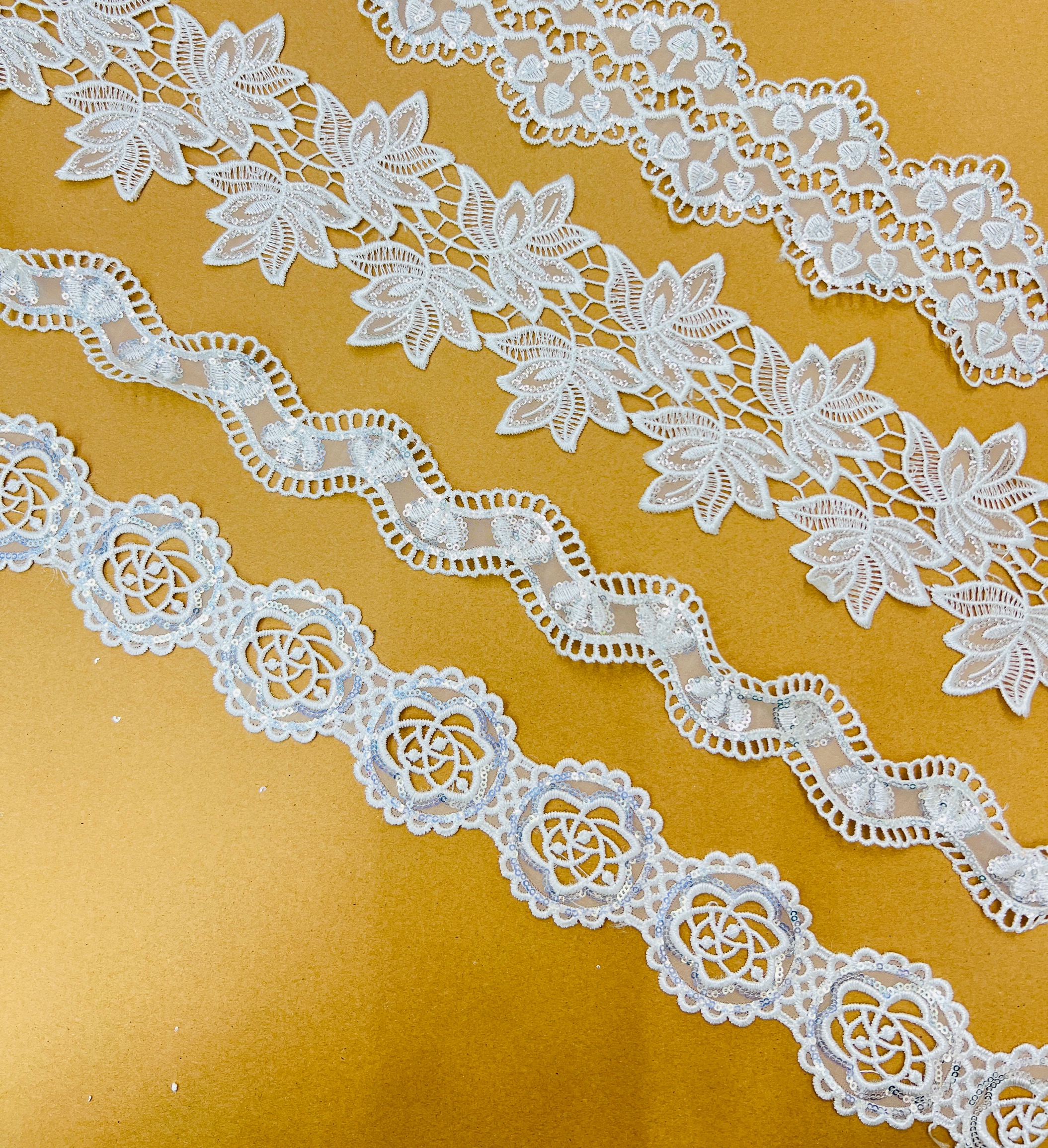 New Arrival Decorative Clothing Sewing Beautiful Braided Sequined Pearl Beaded Lace Trims